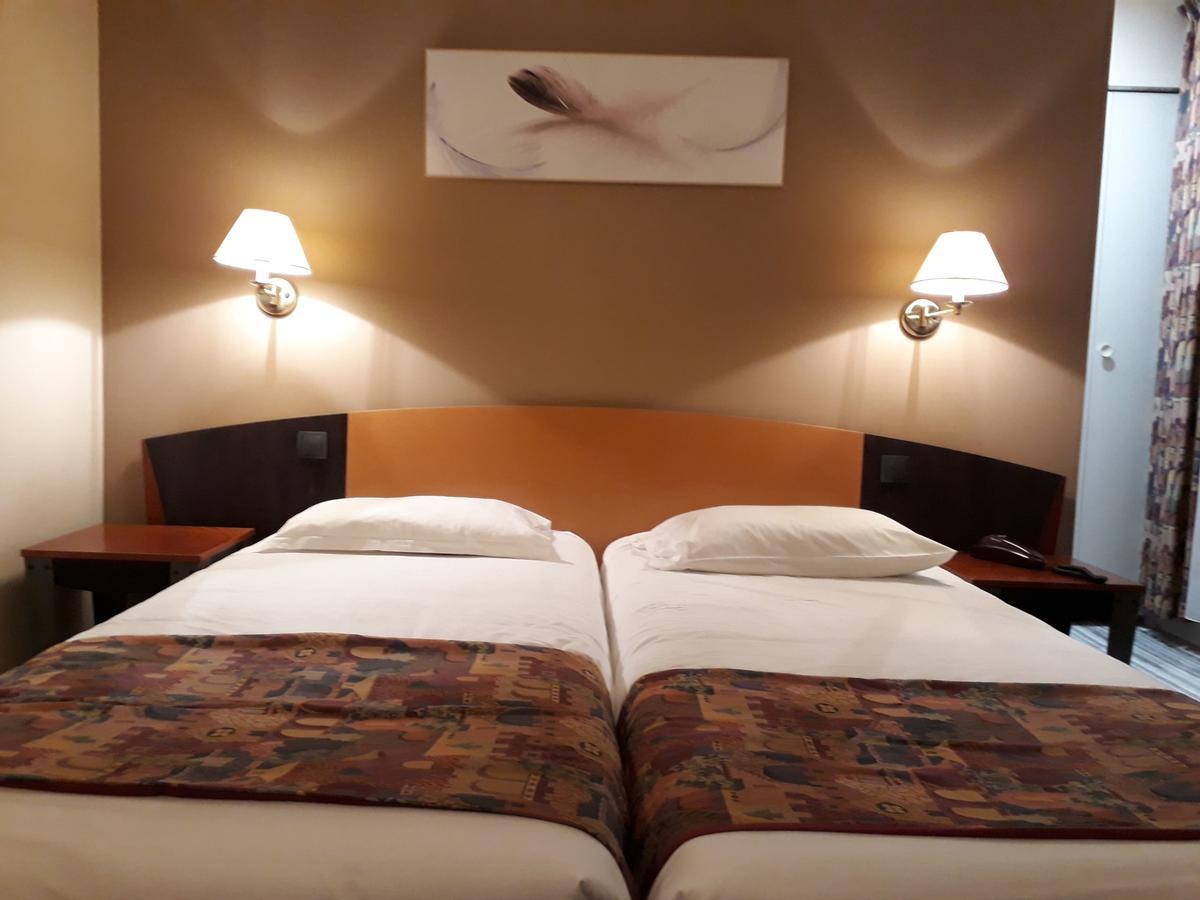 Logis Le Relais De Fusies 호텔 라코네 외부 사진