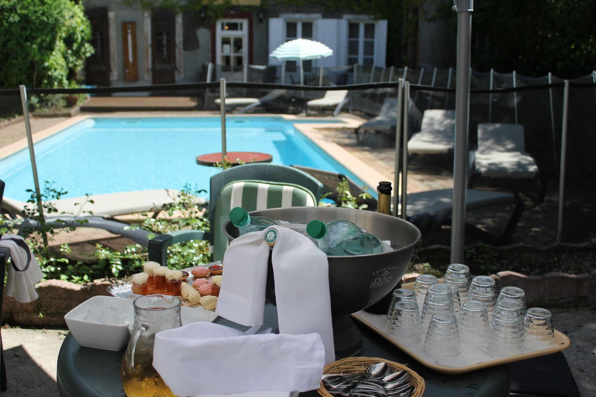 Logis Le Relais De Fusies 호텔 라코네 외부 사진